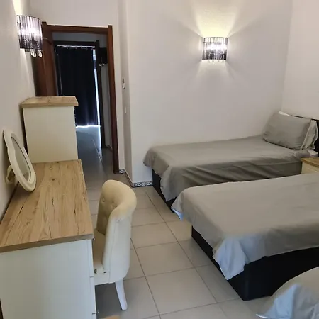 401 - 2 Bedroom - Oura - Sea View アパート
