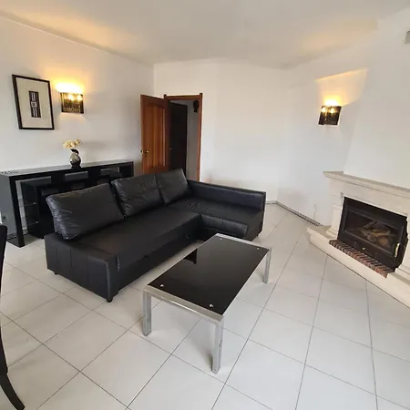 Apartment 401 - 2 Bedroom - Oura - Sea View *
