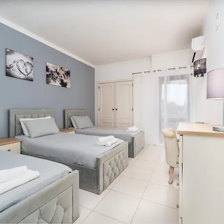 Apartament 401 - 2 Bedroom - Oura - Sea View *