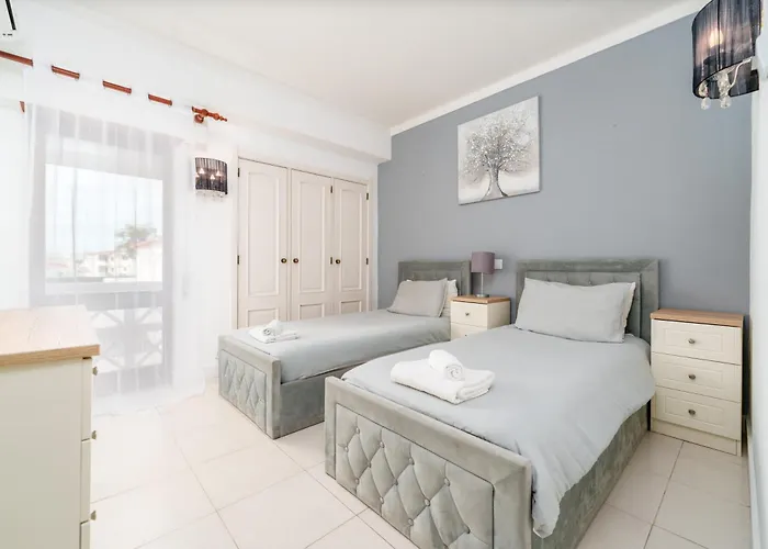 401 - 2 Bedroom - Oura - Sea View Apartmán