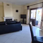 401 - 2 Bedroom - Oura - Sea View Апартаменты *